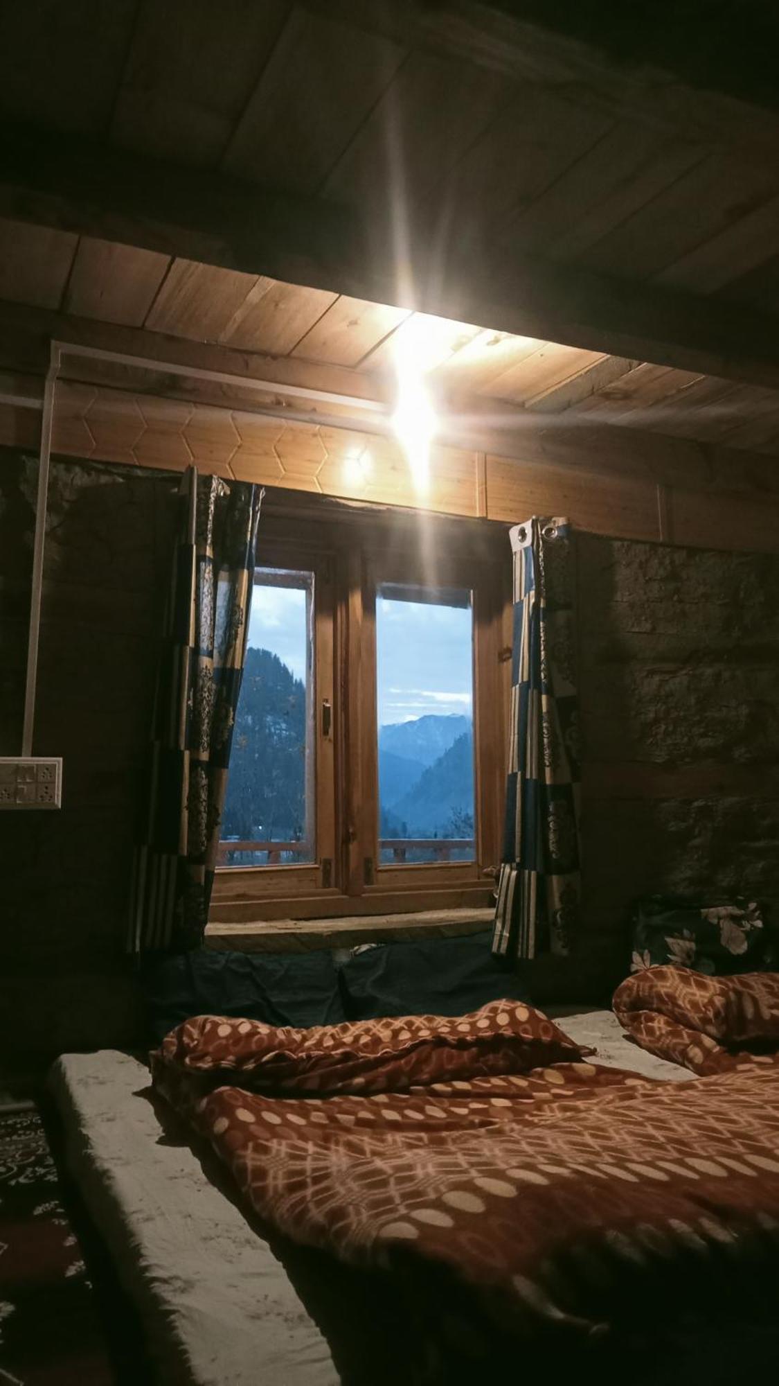 Woodstock Villa Rooms&Entirevilla Tulga Kalgha Buitenkant foto
